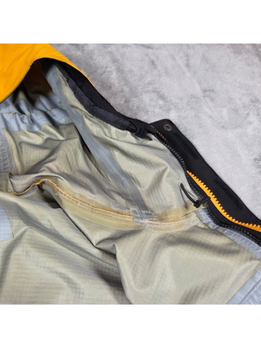 LL Bean Jacket Mens Large Yellow All Conditions Gear Gore-Tex Rain Shell - Picture 11 of 16